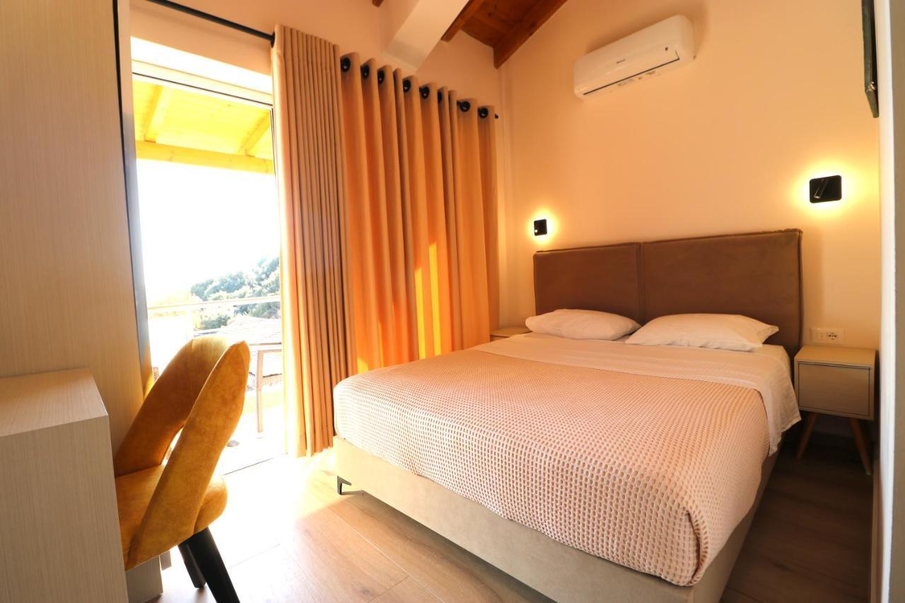 Fegi Rooms Хімара Екстер'єр фото