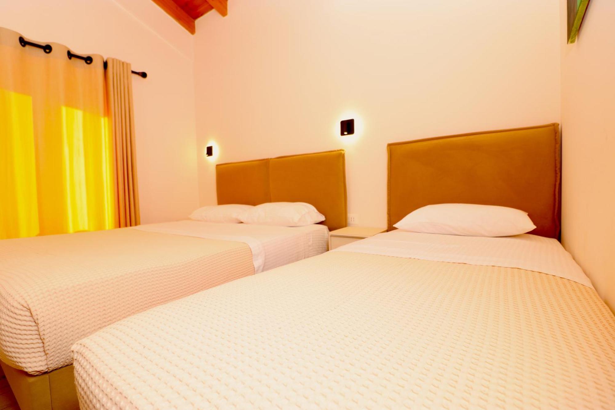 Fegi Rooms Хімара Екстер'єр фото