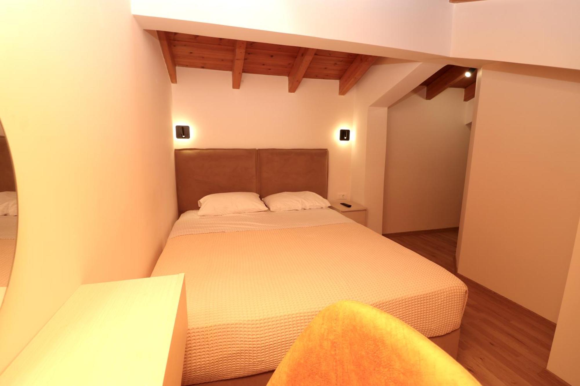 Fegi Rooms Хімара Екстер'єр фото
