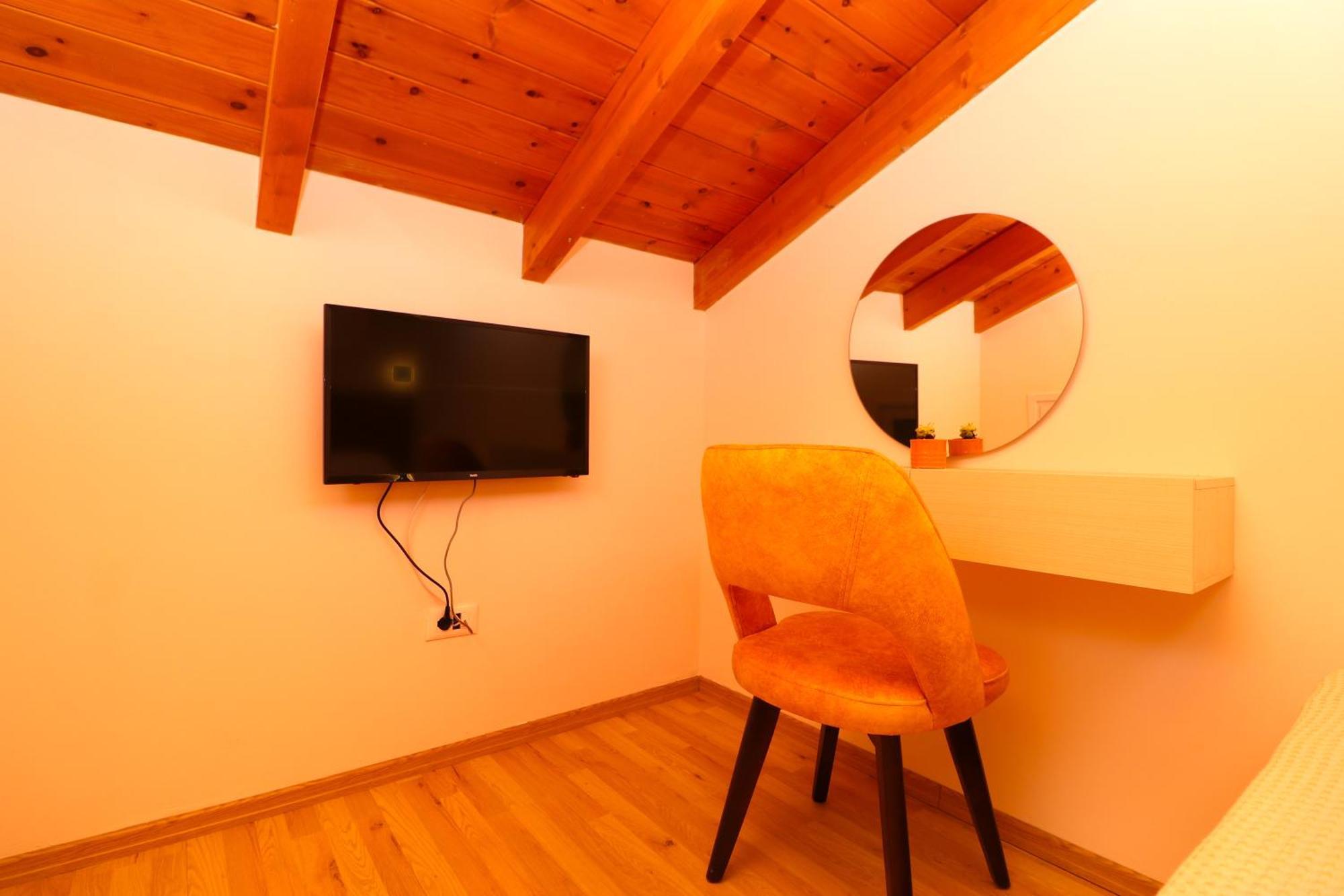 Fegi Rooms Хімара Екстер'єр фото