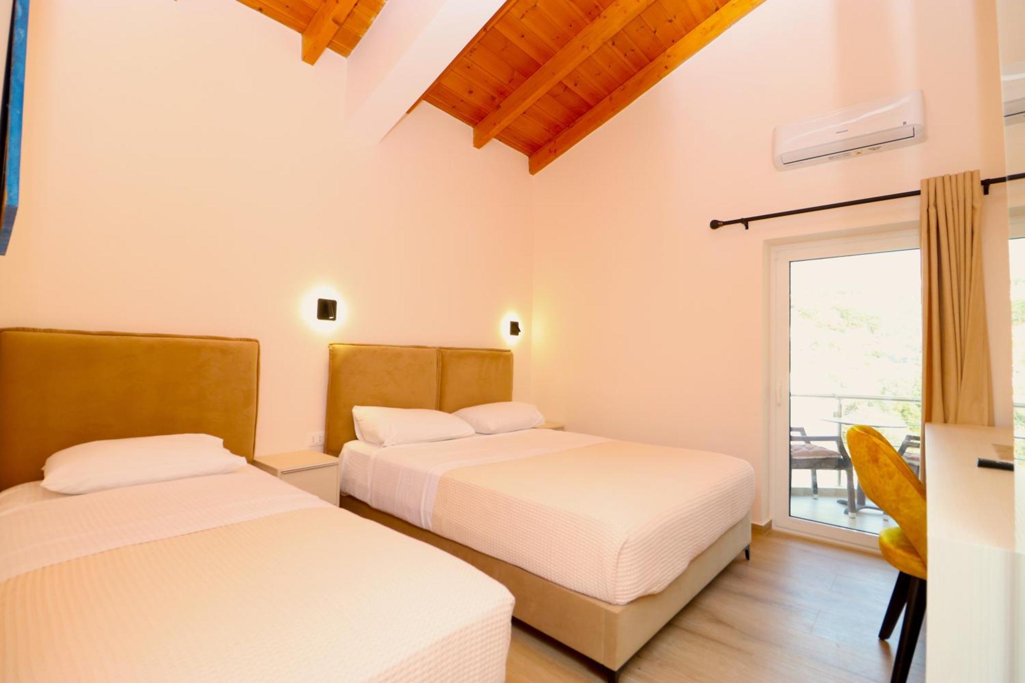 Fegi Rooms Хімара Екстер'єр фото