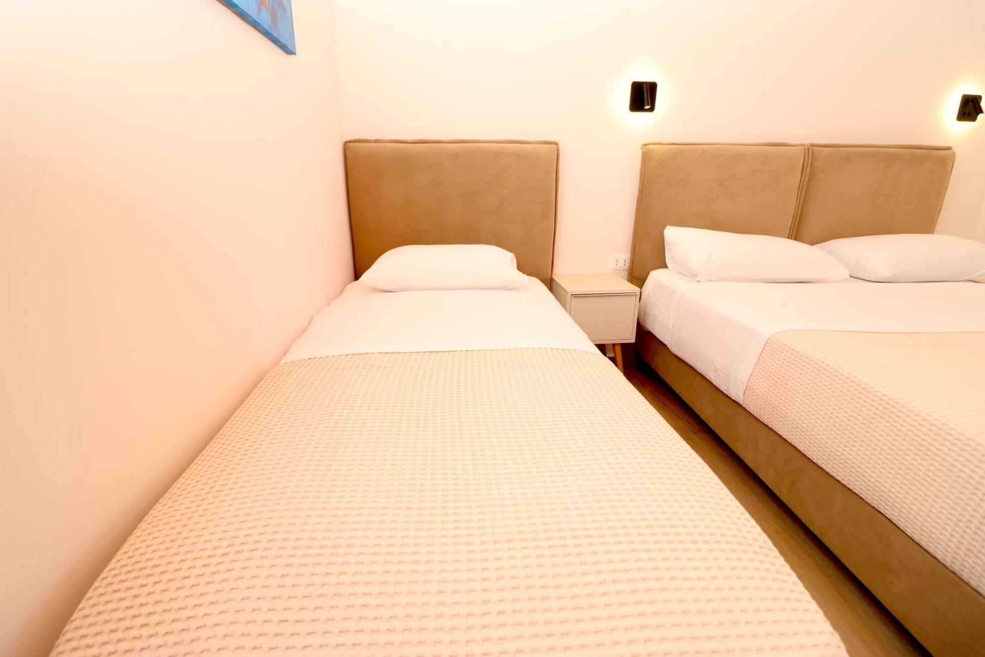 Fegi Rooms Хімара Екстер'єр фото